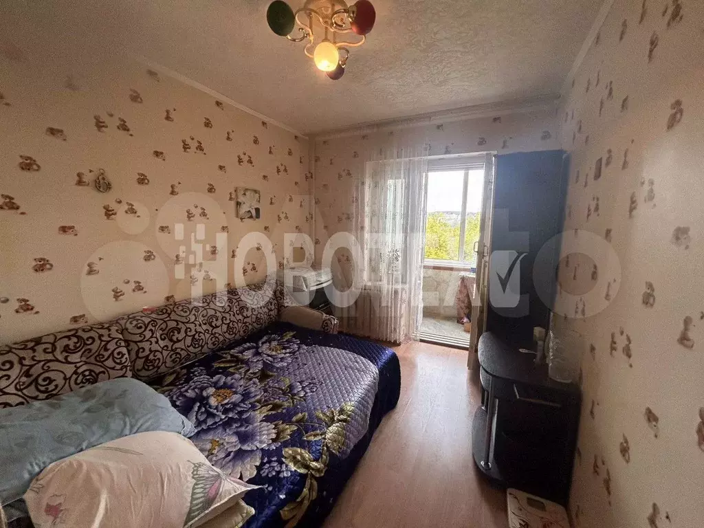 Комната 12 м в 3-к., 4/9 эт. - Фото 1