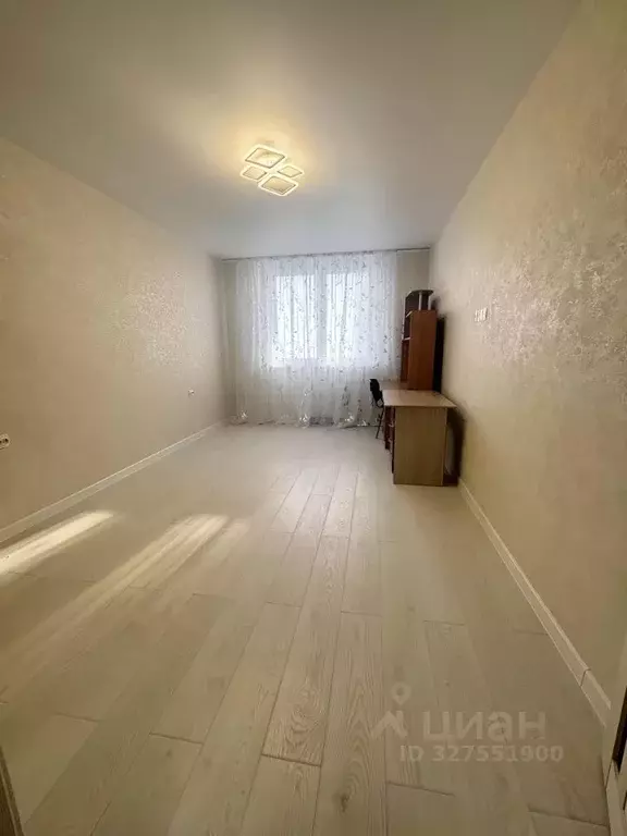 3-к кв. Волгоградская область, Волгоград ул. Имени Ивана Морозова, 2 ... - Фото 1