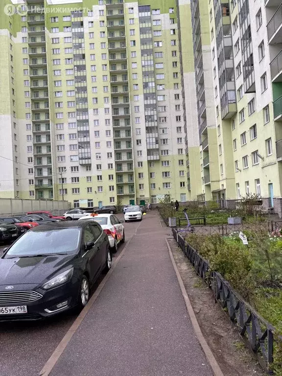 4-комнатная квартира: Санкт-Петербург, проспект Маршака, 4 (92 м) - Фото 0