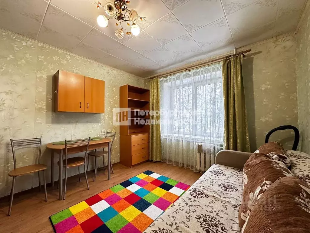 Комната Санкт-Петербург ул. Брянцева, 17 (12.1 м) - Фото 1