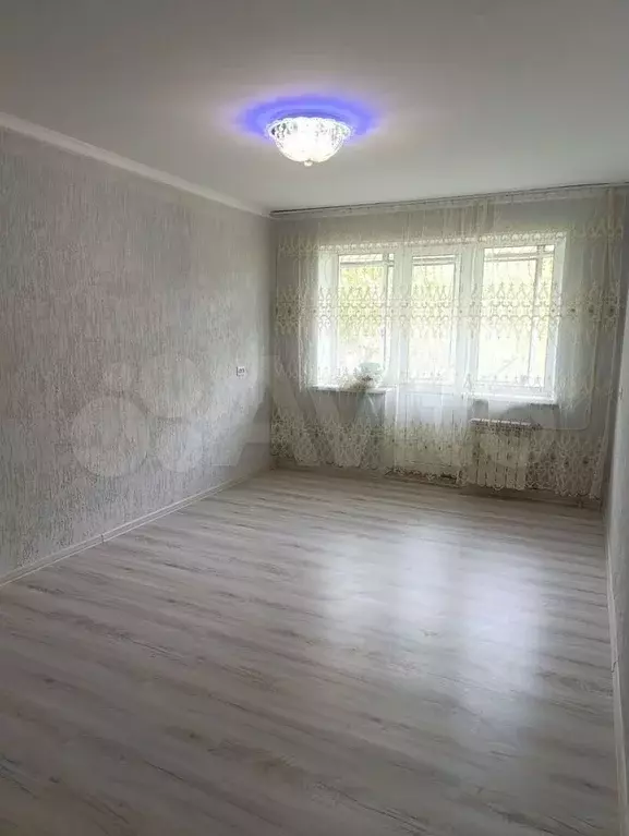 3-к. квартира, 60 м, 3/5 эт. - Фото 0