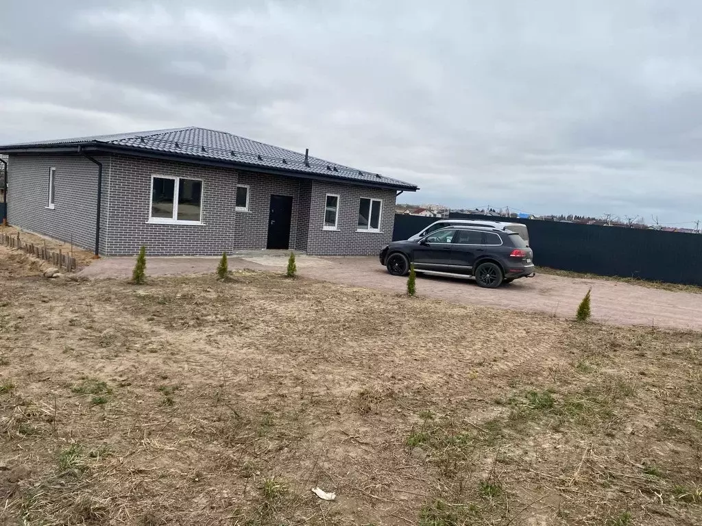 Дом в Ленинградская область, Гатчинский муниципальный округ, д. Порицы ... - Фото 1