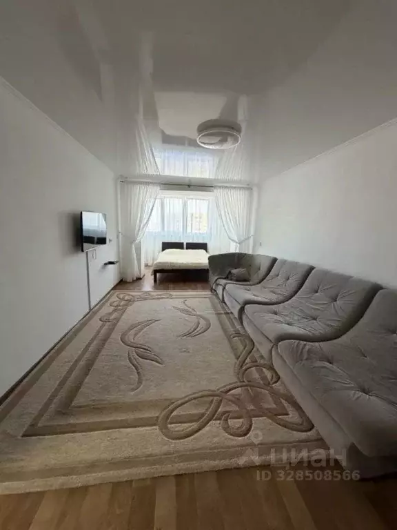 1-к кв. Татарстан, Нижнекамск просп. Химиков, 1 (52.0 м) - Фото 2