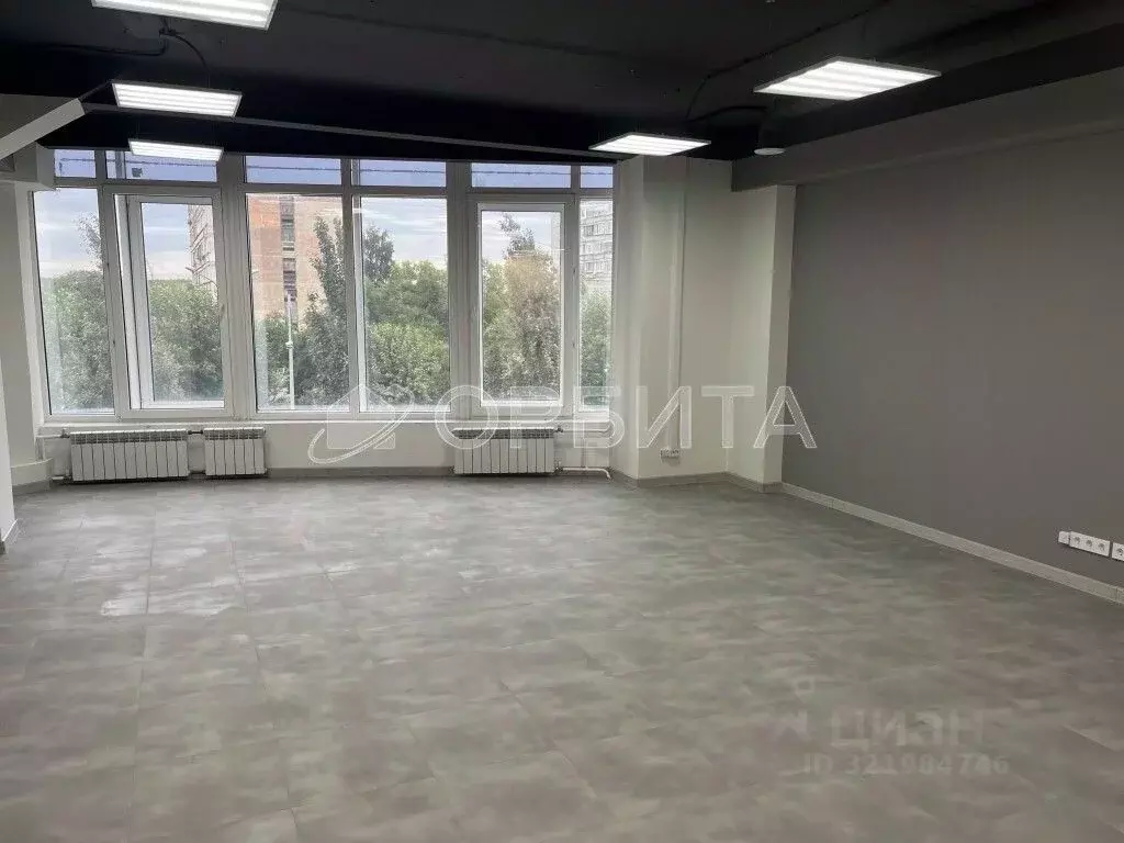 Офис в Тюменская область, Тюмень ул. Республики, 250Б (700 м) - Фото 2