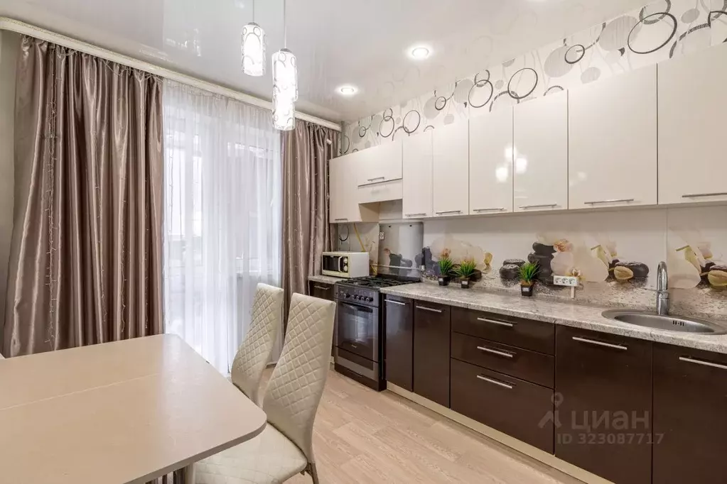 2-к кв. Татарстан, Казань ул. Лукина, 50 (65.2 м) - Фото 1