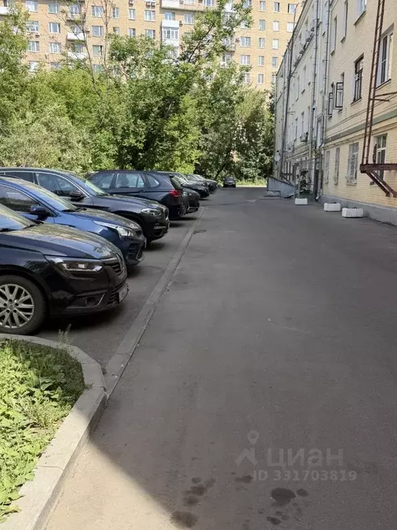 Гараж в Москва ул. Большая Полянка, 28к1 (20 м) - Фото 1