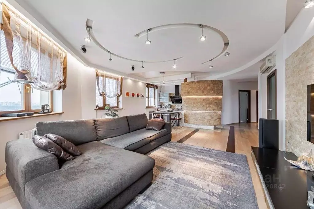 Квартира, 3 комнаты, 132 м - Фото 0