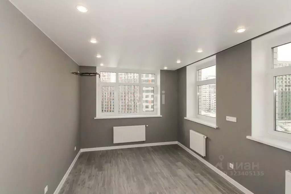 2-к кв. Тюменская область, Тюмень ул. Первооткрывателей, 2 (50.2 м) - Фото 1