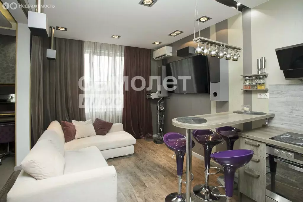 2-комнатная квартира: Кемерово, жилой район Лесная Поляна, Осенний ... - Фото 1