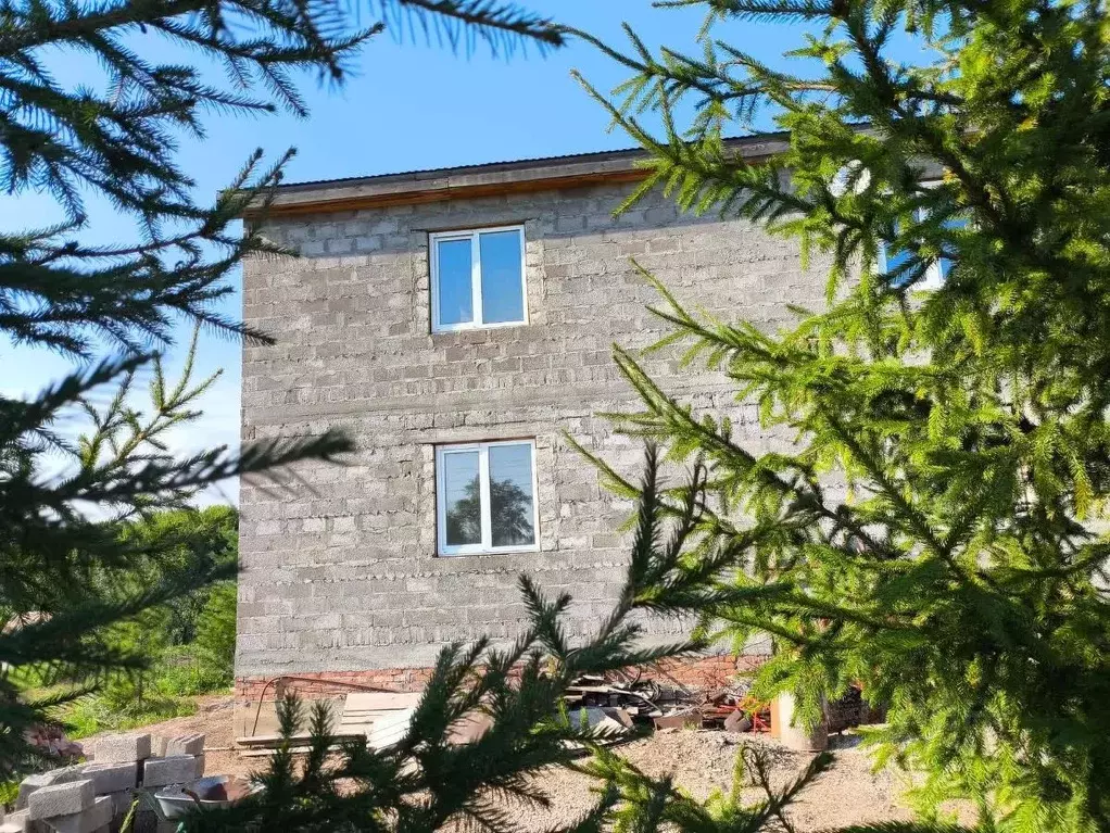 Дом в Самарская область, Красноармейский район, Колывань с/пос, с. ... - Фото 1