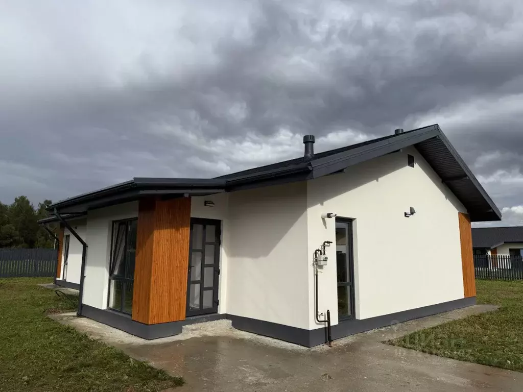 Дом в Калужская область, Жуковский район, с. Совхоз Победа  (157 м) - Фото 2