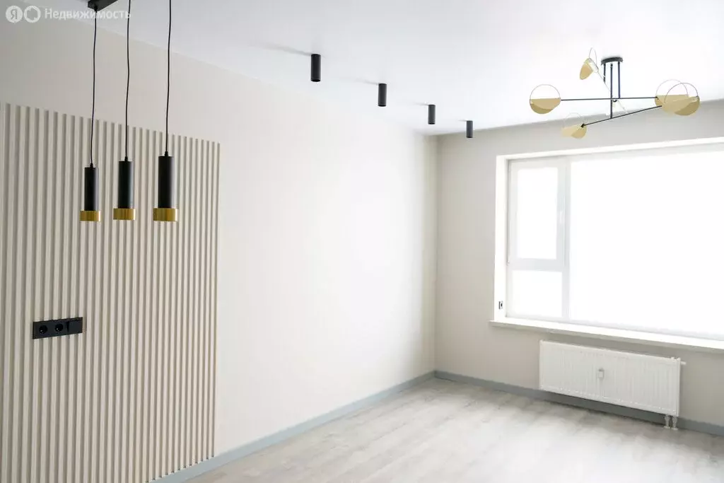 3-комнатная квартира: Сыктывкар, улица Морозова, 207 (57.8 м) - Фото 1