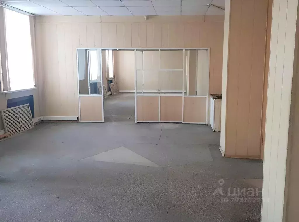 Помещение свободного назначения в Алтайский край, Барнаул ... - Фото 1