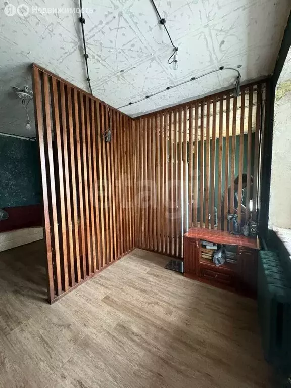 3-комнатная квартира: Нижний Тагил, улица Металлургов, 46А (55 м) - Фото 1