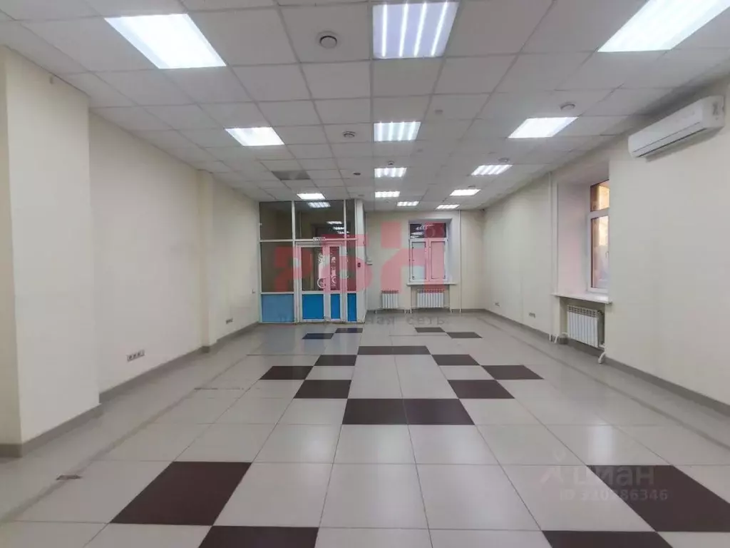 Торговая площадь в Тюменская область, Тюмень Ямская ул., 65 (131 м) - Фото 1