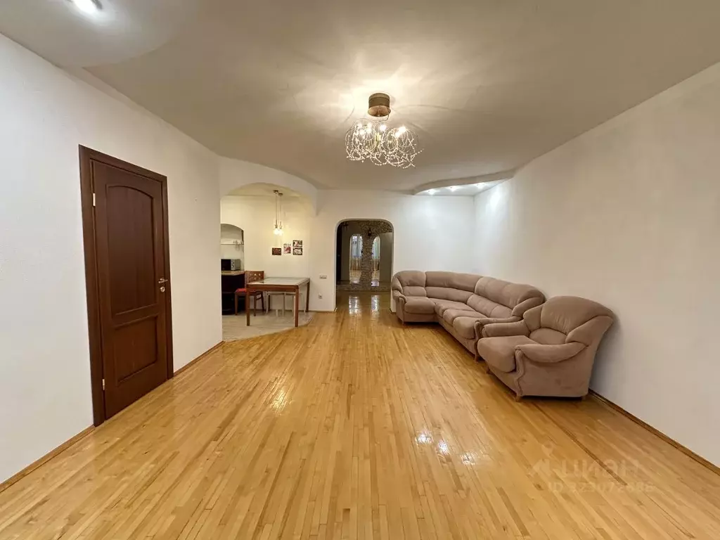 3-к кв. Татарстан, Казань ул. Аделя Кутуя, 46 (130.0 м) - Фото 2