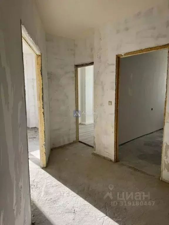 3-к кв. Тюменская область, Тюмень ул. Василия Гольцова, 2к3 (74.5 м) - Фото 0