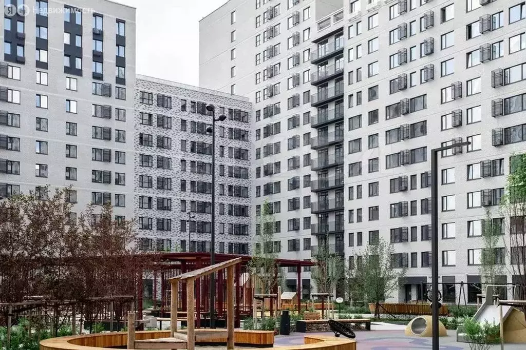 3-комнатная квартира: Тюмень, Интернациональная улица, 199к9 (62.3 м) - Фото 2