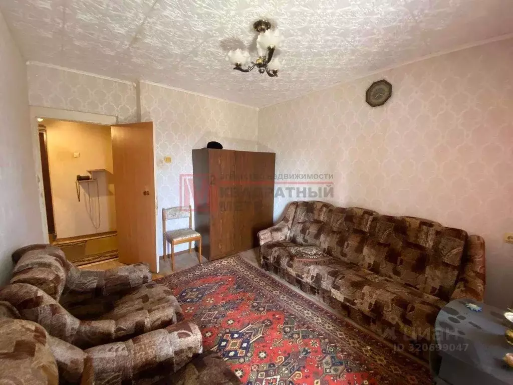 1-к кв. Белгородская область, Старый Оскол пер. Мира, 18 (30.0 м) - Фото 1
