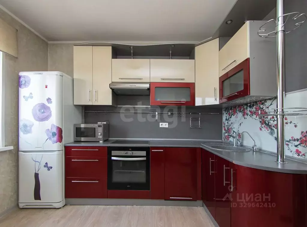 2-к кв. Томская область, Томск просп. Мира, 27 (54.0 м) - Фото 1