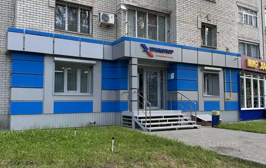 Торговая площадь в Саратовская область, Энгельс просп. Фридриха ... - Фото 1