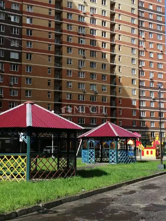 Продается 3-комнатная квартира - Фото 1