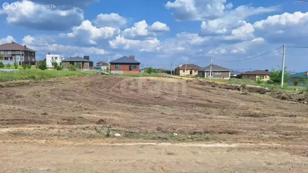 Участок в Российский, Рябиновая улица (9.78 м) - Фото 1