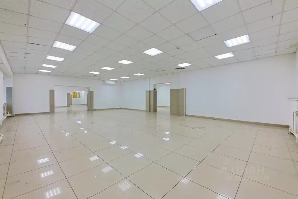 Помещение свободного назначения в Санкт-Петербург Октябрьская наб., ... - Фото 1