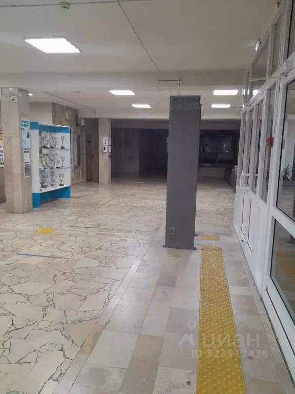 Помещение свободного назначения в Саратовская область, Балаково ул. ... - Фото 1