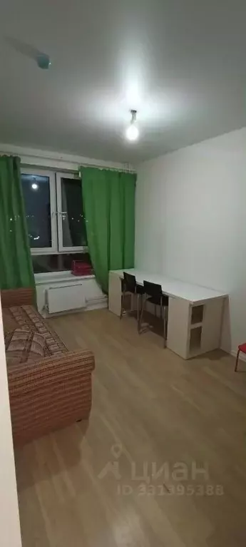 3-к кв. Москва ул. Саларьевская, 10к2 (66.6 м) - Фото 2