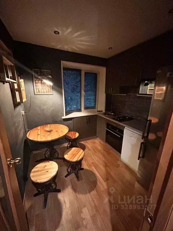 2-к кв. Мурманская область, Мурманск ул. Свердлова, 12к1 (41.1 м) - Фото 2