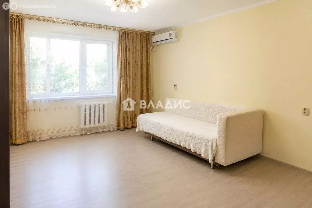 1к в 4-комнатной квартире (21.4 м) - Фото 1