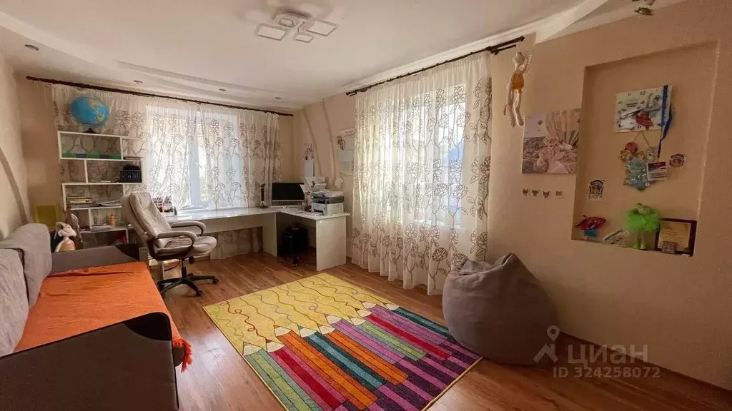 Дом в Ханты-Мансийский АО, Ханты-Мансийск Ледовая ул., 35А (220 м) - Фото 1