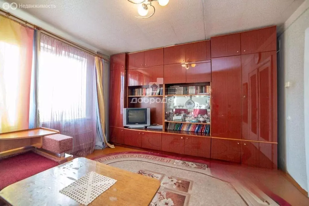3-комнатная квартира: Екатеринбург, улица Софьи Перовской, 113 (58 м) - Фото 1