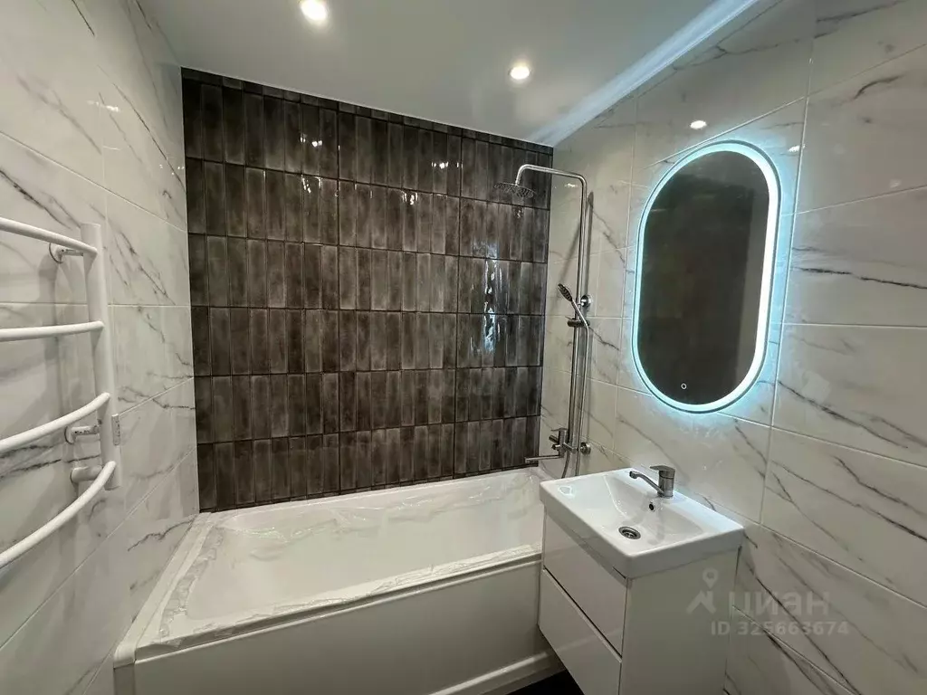 2-к кв. Башкортостан, Уфа ул. Дмитрия Купцова, 4 (55.5 м) - Фото 1