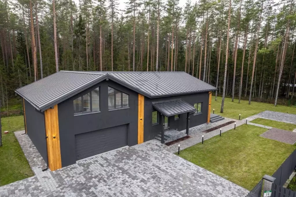 Коттедж в Ленинградская область, Выборгский район, Рощино пгт ул. ... - Фото 1