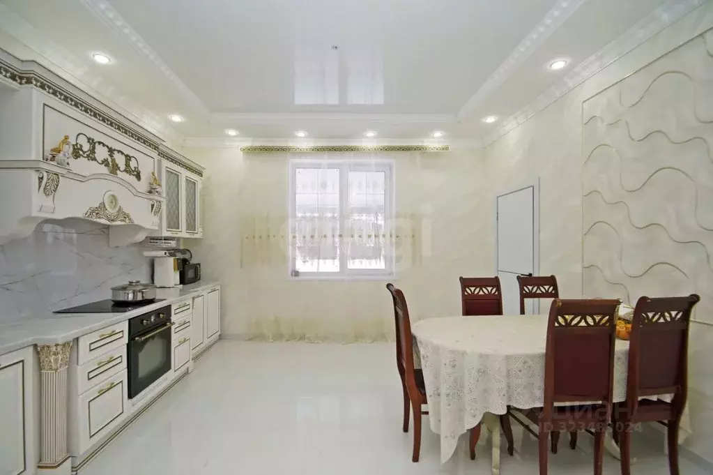 Дом в Омская область, Омский район муниципальный округ, с. ... - Фото 1