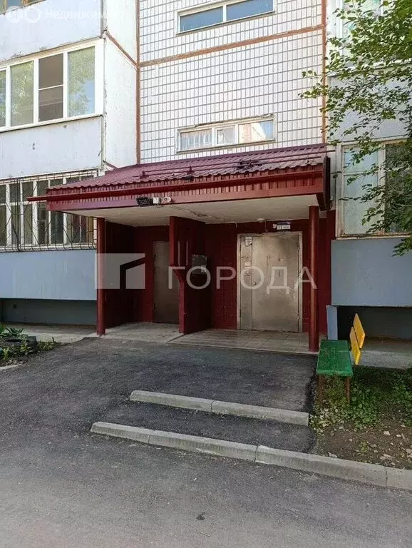 3-комнатная квартира: Барнаул, улица Попова, 118/24 (62.9 м) - Фото 0