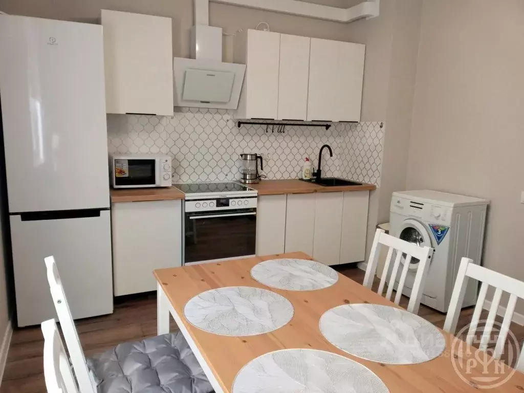 2-к кв. Ленинградская область, Выборгский район, Рощино пгт ул. ... - Фото 1