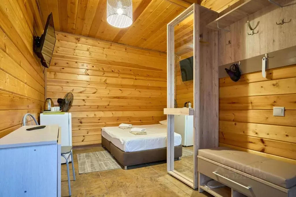 Дом в Адыгея, Майкопский район, пос. Каменномостский ул. Шумная, 8 (15 ... - Фото 1