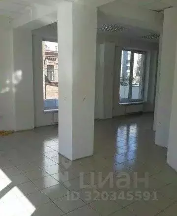 Торговая площадь в Хабаровский край, Хабаровск ул. Джамбула, 78 (1022 ... - Фото 2