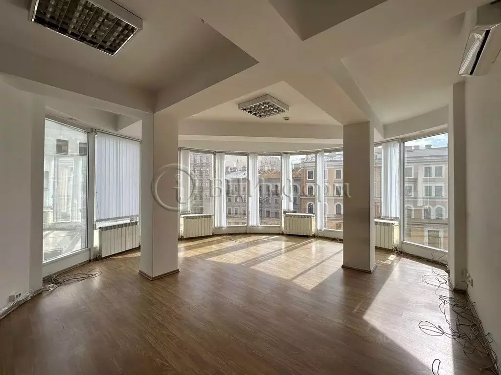 Офис в Санкт-Петербург Суворовский просп., 2б (63 м) - Фото 1