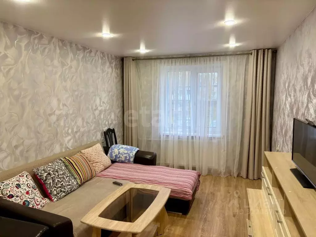 3-к кв. Псковская область, Остров ул. Чкалова, 2 (65.2 м) - Фото 2