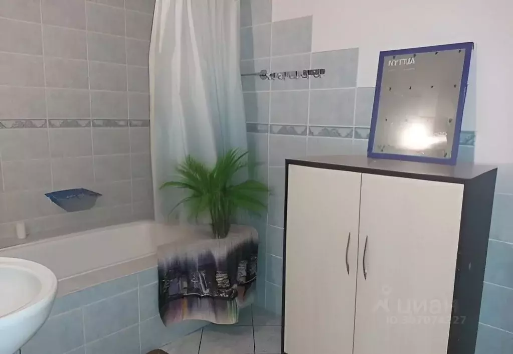 3-к кв. Новосибирская область, Новосибирск ул. Зеленая Горка, 13 (90.0 ... - Фото 2