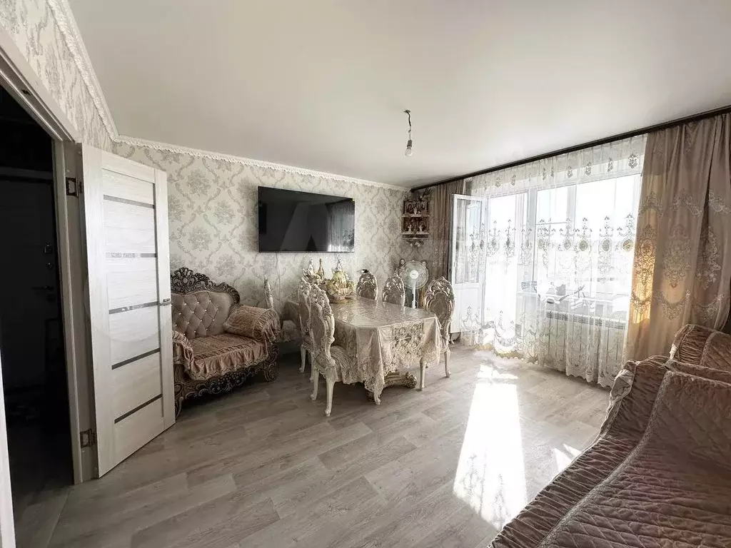 3-к. квартира, 74 м, 10/11 эт. - Фото 0