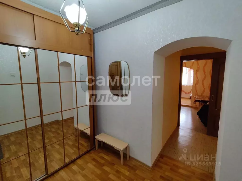 2-к кв. Белгородская область, Старый Оскол Космос мкр, 1А (56.0 м) - Фото 1