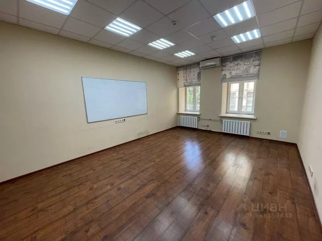 Офис в Москва ул. Земляной Вал, 7 (30 м) - Фото 2
