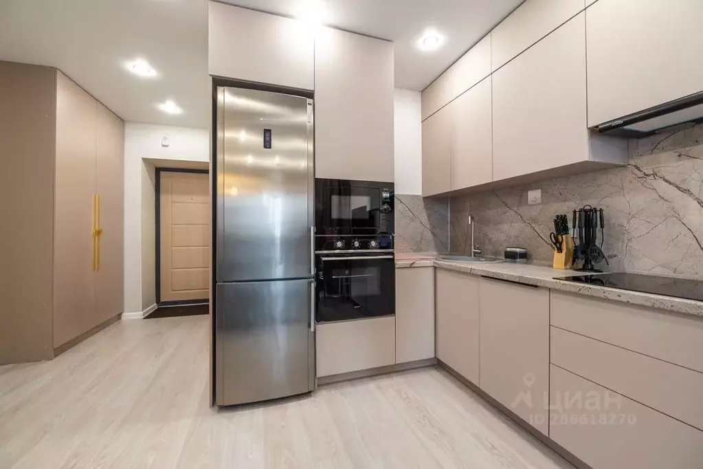 2-к кв. татарстан, казань ул. максимова, 39 (30.0 м) - Фото 1