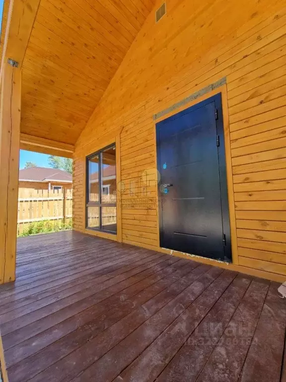 Дом в Иркутская область, Иркутский муниципальный округ, с. Смоленщина ... - Фото 1