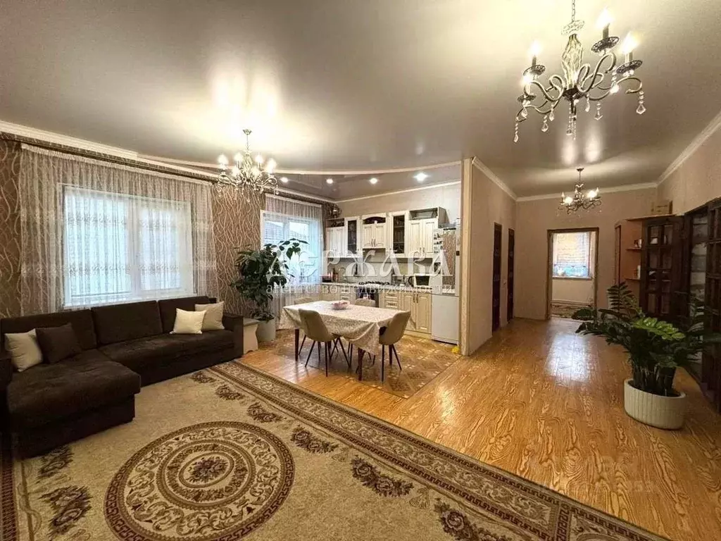 Коттедж в Белгородская область, Старый Оскол пос. Северный,  (100 м) - Фото 1